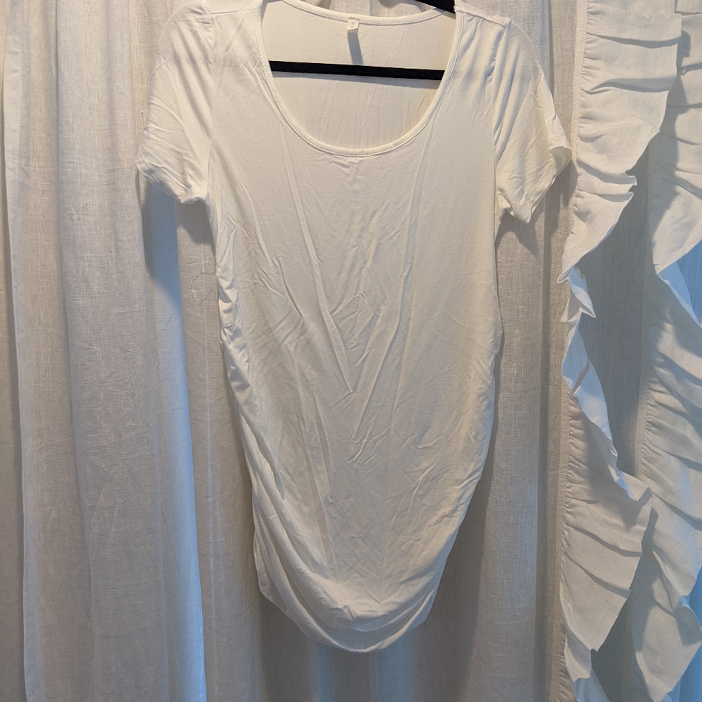 Maternity white Tshirt